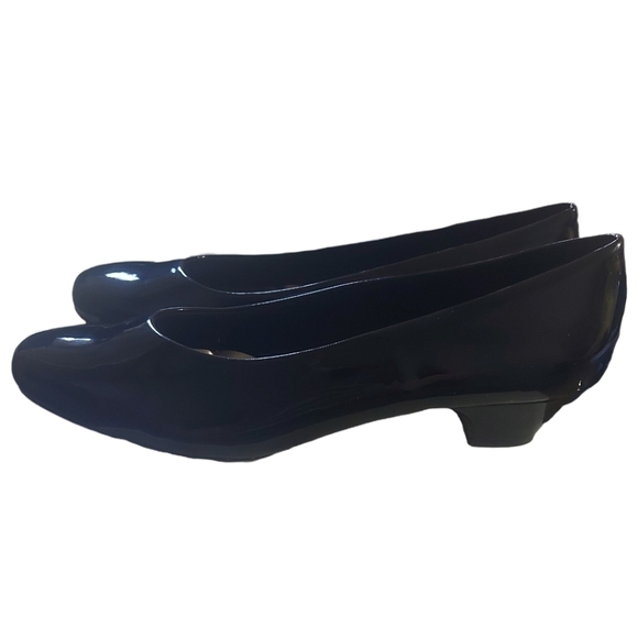 Soft Style Patent Leather Low Heel Pump NWOT Size 12 - Picture 2 of 8